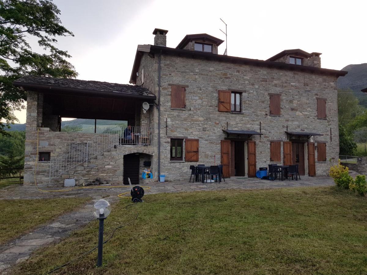 Casa Vacanze Fattoria Il Cerro Villa Pianelleto ภายนอก รูปภาพ