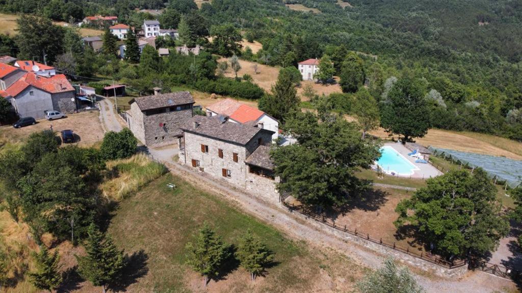 Casa Vacanze Fattoria Il Cerro Villa Pianelleto ภายนอก รูปภาพ