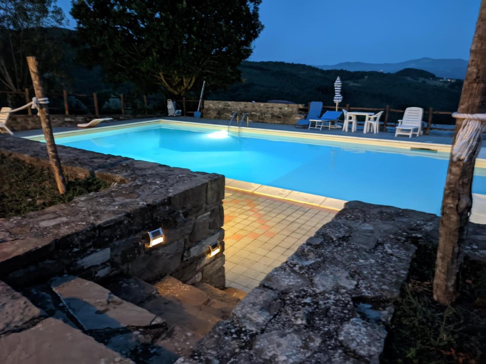 Casa Vacanze Fattoria Il Cerro Villa Pianelleto ภายนอก รูปภาพ