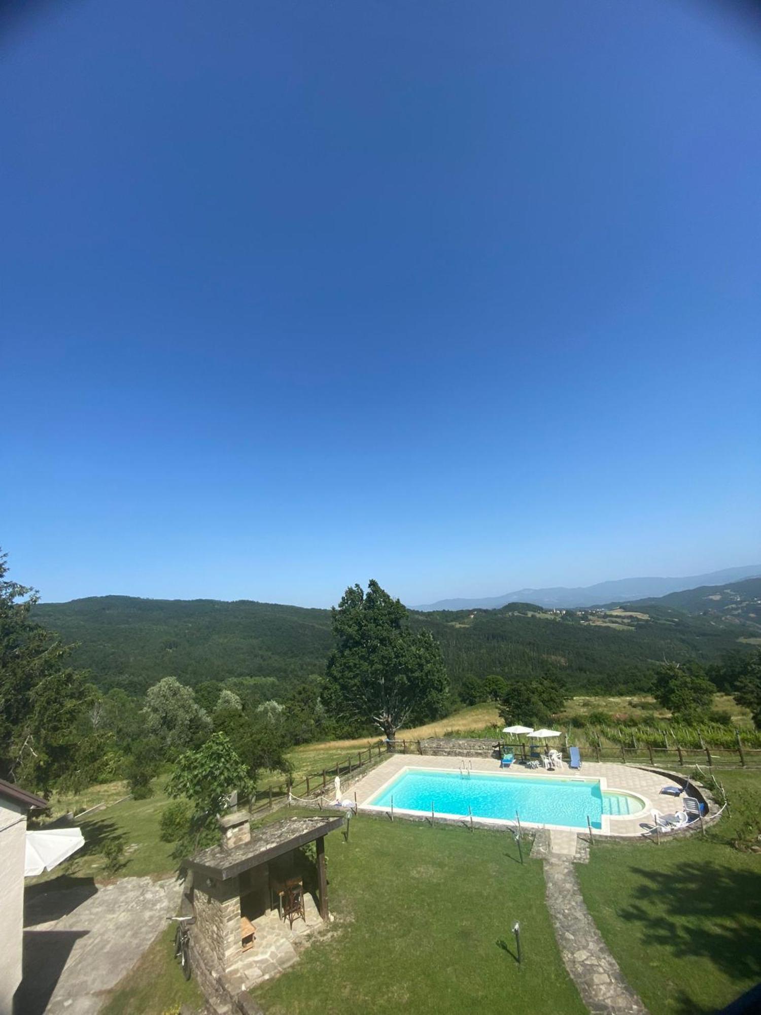 Casa Vacanze Fattoria Il Cerro Villa Pianelleto ภายนอก รูปภาพ