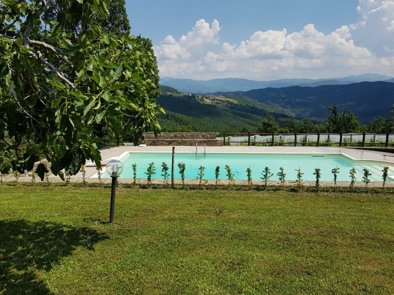 Casa Vacanze Fattoria Il Cerro Villa Pianelleto ภายนอก รูปภาพ